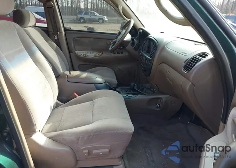 2001 Toyota Sequoia Sr5 V8 z USA, uszkodzony, nr VIN 5TDBT44A91S018974